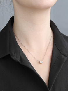 Sterling Silver Necklace Women's Diamond-encrusted Small Barbarian Waist High-end Design Fashionable Distinctive Necklace Elegant Artistic Clavicle Chain New Style