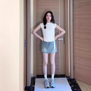 White Hollow-out Short-sleeved Women's Design Sense Bow T-shirt Fly-sleeved Summer Slim-fit Elegant Ice Silk Knitted Top