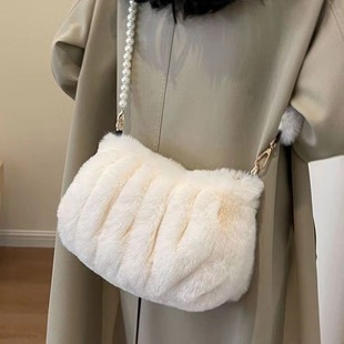 Factory wholesale Mao Mao bag autumn and winter new high texture niche design underarm bag imitation wool plush bag portable
