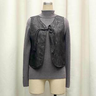 Ni * Ni stars with black high-end sense new Chinese jacquard sleeveless vest buckle national style beautiful outside
