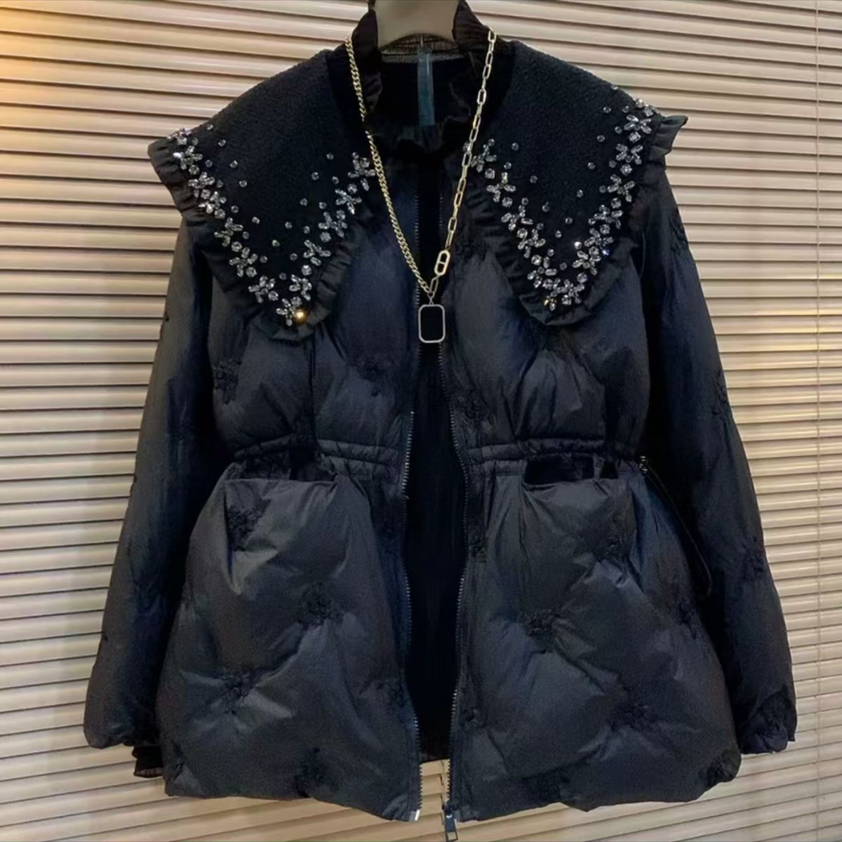 Korean Style Heavy-Duty Waist-Cinching Doll Collar Rhinestone-Embellished Warm Cotton Jacket Plus-Size Women's Clothing That Slims the Figure and Covers the Body, New Autumn and Winter Model