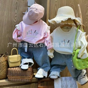 Huzhou Zhili children's clothing wholesale orange Xiaoqi Guli Japanese and Korean brand children's clothing discount entity children's clothing live supply