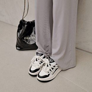 Thick sole height increasing color matching casual lace-up sports shoes 2023 autumn new niche fashion sneakers white shoes for women