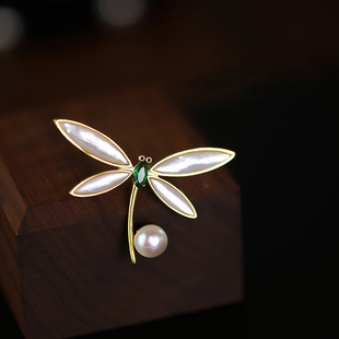 Pearl Dragonfly Brooch High-end Women's Corsage Pin Design Sense Sweater Jewelry High-end Sense Niche Exquisite Women's