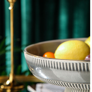 Nordic Creative Grille High-foot Fruit Plate Household Living Room Cracked Ceramic Dessert Pastry Plate Decorations