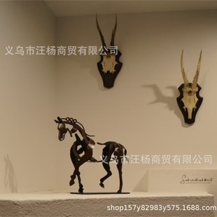 Трансграничный новый Адонис Полая Скульптура лошадь HorseSculptureAdonis Настольные металлические поделки