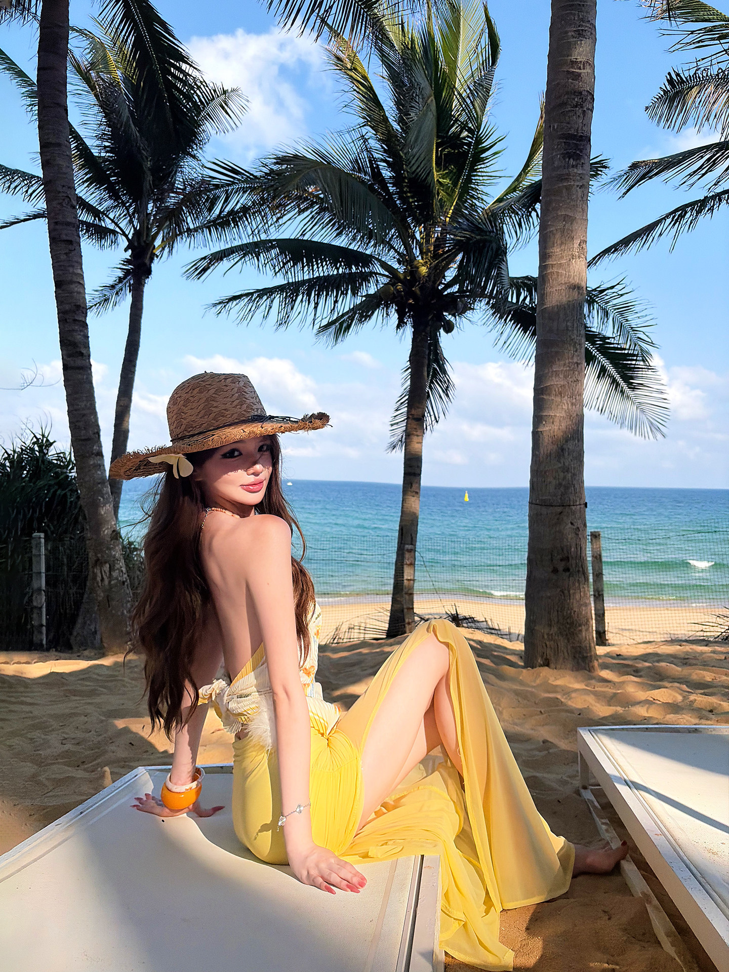 New Chinese-Style Halter Neck Camisole for Women, Summer 2024 New Model, High-End Outerwear for Beach Vacation
