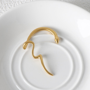 Game peripheral code: Yuan Ji same style earrings snake-shaped ear clip ear clip personalized ear bone clip earless earrings