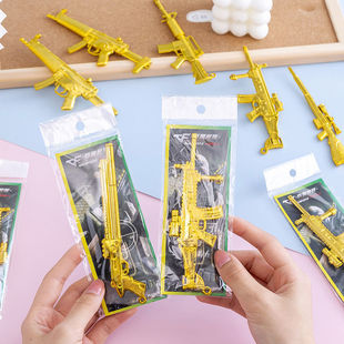 Children's plastic weapon model primary school students creative toys gifts mini weapons kindergarten school stall hot sale
