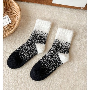 22 years autumn and winter new women's tube snowflake coral fleece women's socks floor socks thickened warm home sleep socks women