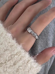 Ring does not fade niche design ins opening female high-end retro Cold pearl shell versatile irregular