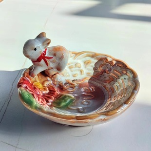 Small wholesale kiln glaze ceramic hallway tea table storage tray rabbit fruit dish relief LOVE Valentine's Day gift