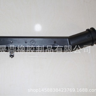 Suitable for French car Renault rubber water pipe outlet pipe five-way 032121065F