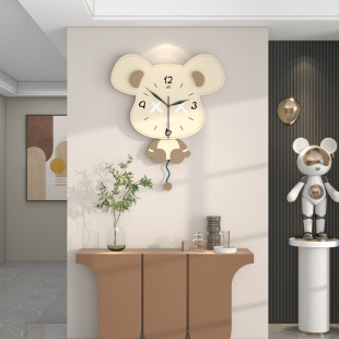 Internet Trendy Creative Violence Bear Wall Clock Living Room Decorative Clock Advanced Wall-Hanging Fashionable Modern Simple Watch for Home