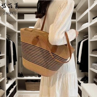 Temperament Large Capacity Straw Woven Bag 2025 New Arrival Hand Woven Bag Shoulder Underarm Bag Fashion Striped Women's Bag