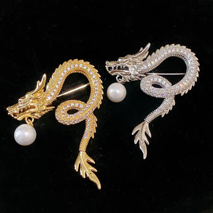 Dragon Pearl Brooch Women's Corsage Pin Design Niche 2024 New New Year Coat Suit Accessories Wholesale