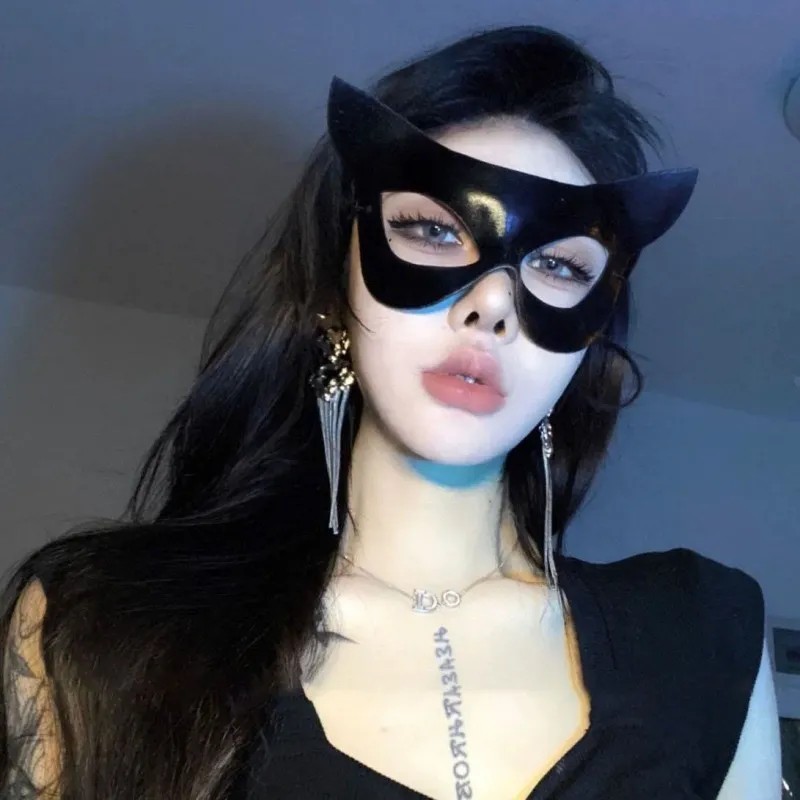 Wenyou Halloween Concave Shape Cat Girl Mask Halloween Sweet and Cool Photo Masquerade Eye Mask Cat Girl Mask