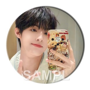 Zhang Zeyu's latest peripheral stars love beans laser tinplate badge fans should help millet 58MM iron bottom