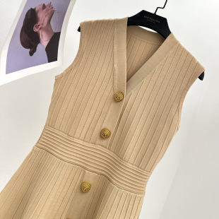 Anfiona 2025 New Style Elegant V-Neck Sleeveless A-Line Waist Slimming Gold Button Striped Knit Dress