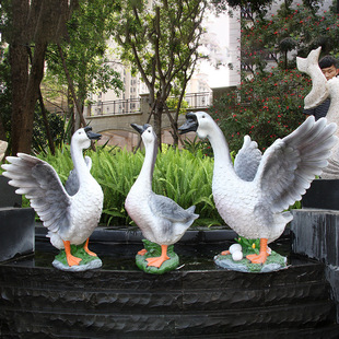 Outdoor Flower Garden Landscape Goose Duck Simulation Animal Courtyard Villa Grass Decorations Glass Fiber Reinforced Plastic Sculpture Ornaments