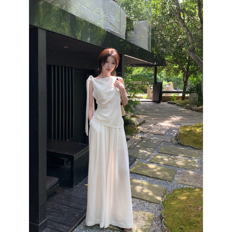Japanese and Korean In-Stock 2026 New Summer Relaxed Style Sleeveless Top and Pants Two-Piece Set for Women