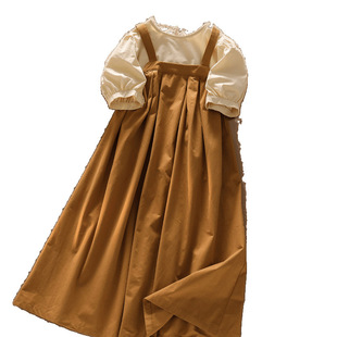 Retro Suit Dress Women's Summer Design Sense Strap Dress Niche First Love Dress Bubble Short-sleeved T Two-piece Set