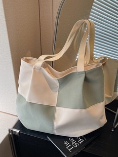 Cross-border Canvas Bag Women's Large Capacity 2024 New Fashion Autumn and Winter Contrast Shoulder Bag Class Commuter Tote Bag