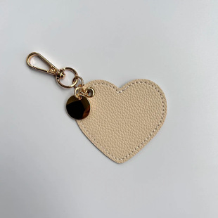 In stock custom logo leather heart-shaped keychain love metal key ring accessories handbag pendant keychain
