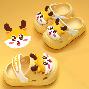 Cartoon fawn children's slippers summer wear boys and girls baby baotou hole shoes sandals and slippers a generation of hair