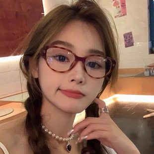 Blogger's Same Style Black Frame Glasses for Women 2024 New Kitten Eye Plain Mirror Showing Face Small High-End Glasses Frame