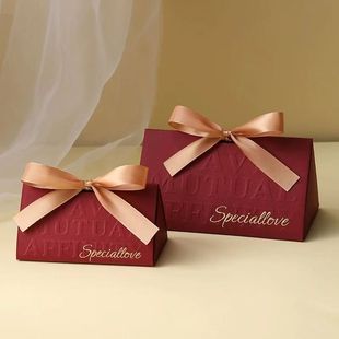 Wholesale candy box wedding candy box European high-end wedding candy box portable companion gift box triangle