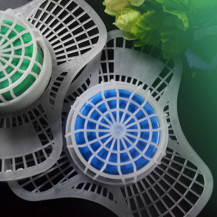 Export Urine Bucket Deodorizing Triangular Block Urinal Deodorizing Bucket Filter Agglomeration Aromatic Heart-shaped Toilet Aromatic Ball