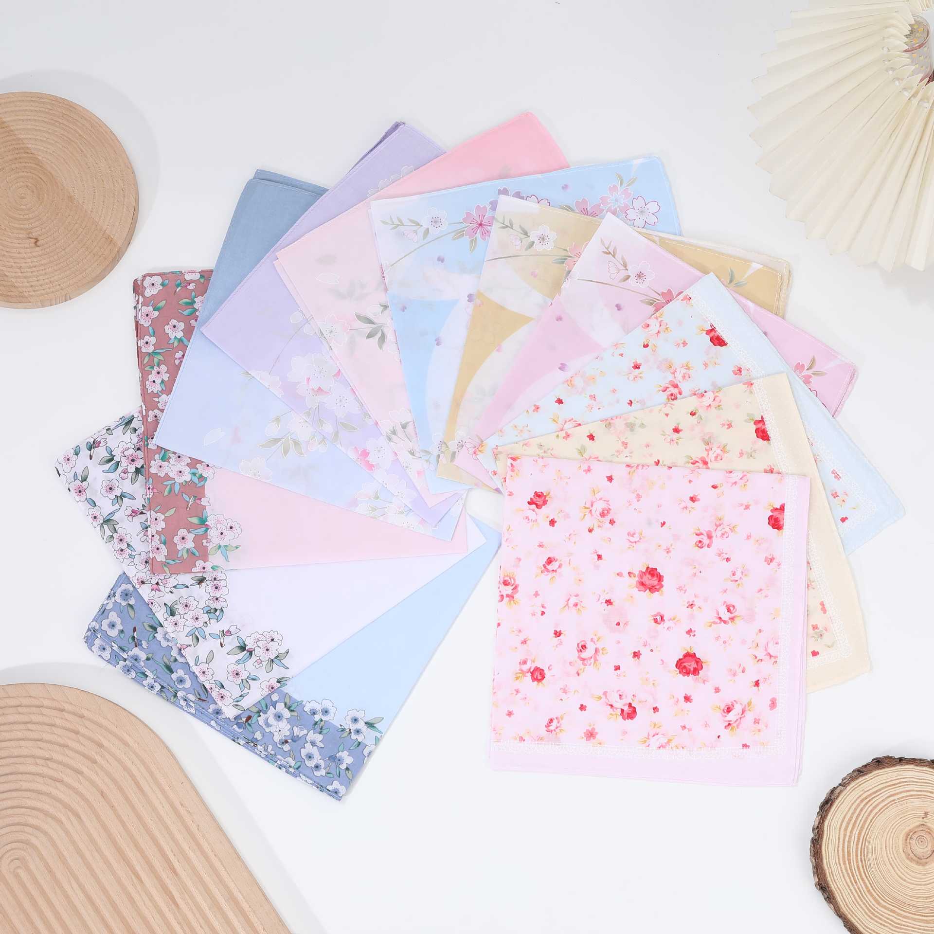 60-Count Women's Pure Cotton Printed Handkerchief, Korean Style, Thin, Absorbent, Sweat-Wiping, Floral Design, Soft and Comfortable Small Square Towel