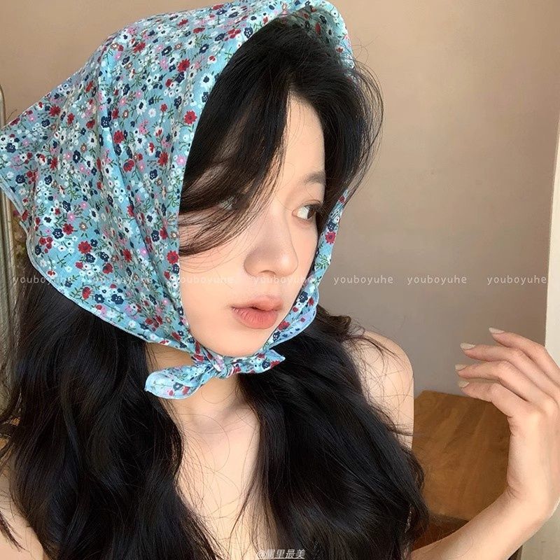 Vacation-Style Floral Silk Scarf for Women, High-End Fashion, High-Quality Decorative Headscarf, Unique Niche Design, Waist Accessory