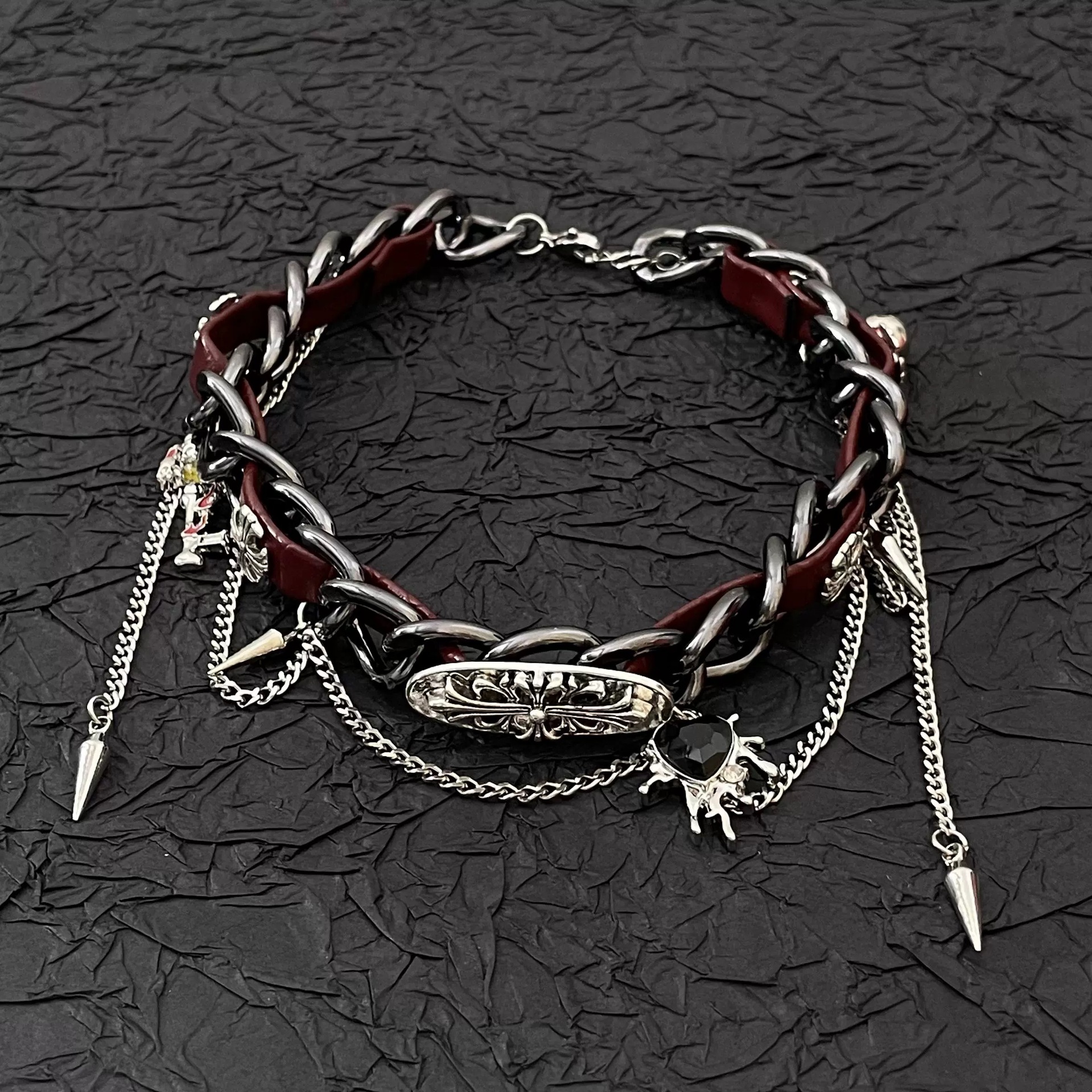 Y2K Maillard Heavy Industries Embossed Leather Necklace Subculture Spice Sweet Cool Niche Gothic Punk Diablo Bracelet