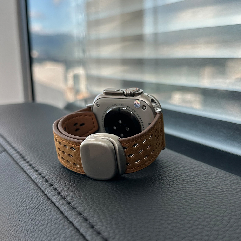 Apple iWatch bilaguzuk, Huawei GT5, S11 Crazy Horse naqshli haqiqiy charm bilan mos keladi, ultra magnitli qisqich, nafas oladigan.