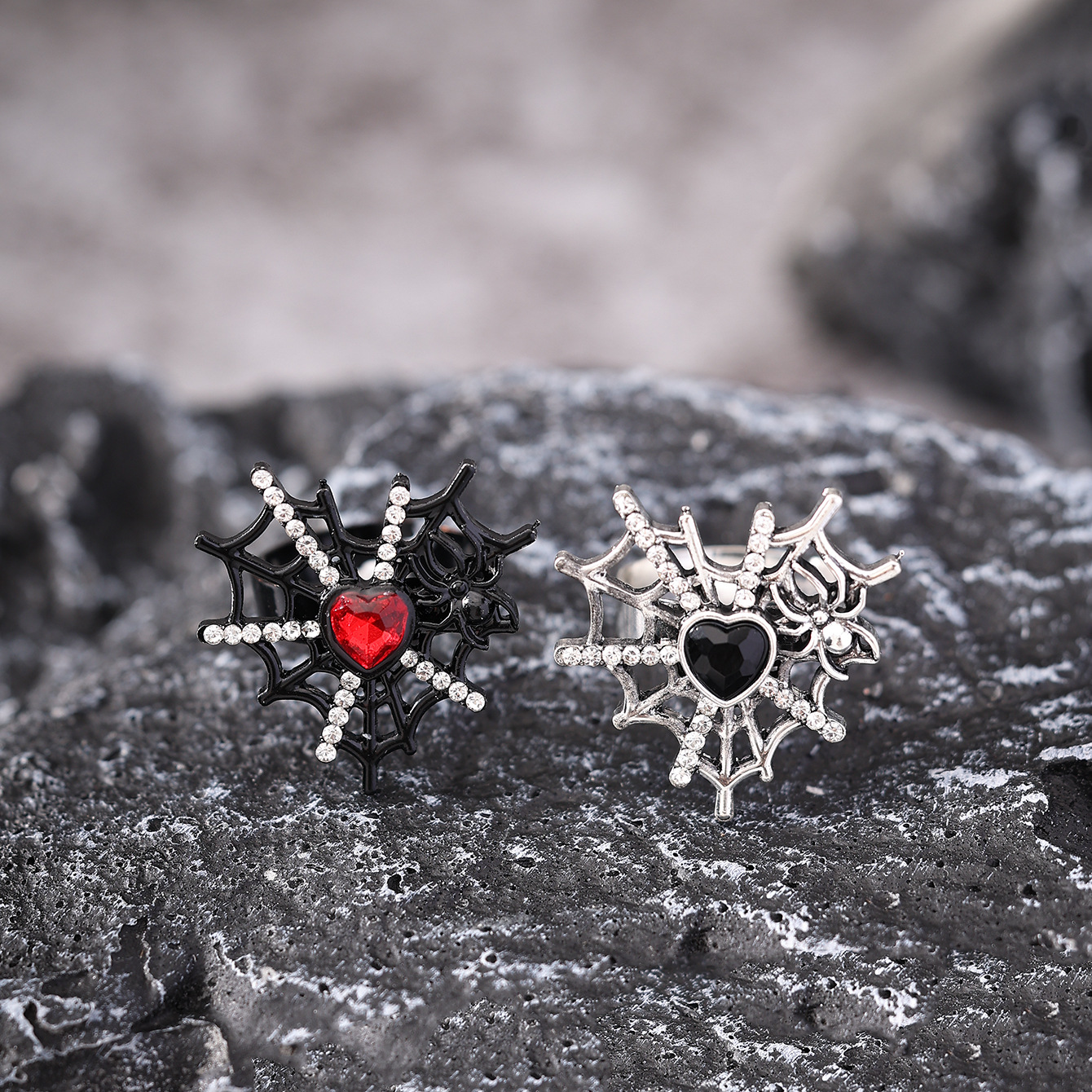 Cross-border European and American Halloween Black Spider Web Love Shape Diamond Ring Personality Design Bat Finger Ring Wholesale
