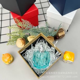 Color cardboard black and white red and blue cowhide packaging box empty box square gift box spot wholesale special paper gift box