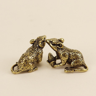 Gold swallowing beast corn lucky mouse key chain pendant brass antique boutique goods explosive stall gift small gift
