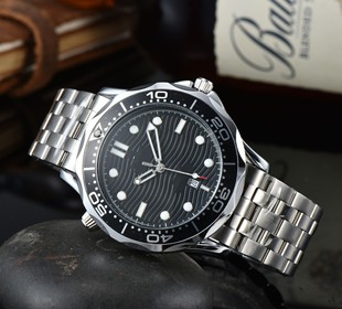 2023 foreign trade new three-pin wavy steel band Men's quartz watches wholesale cross-border a generation of hair