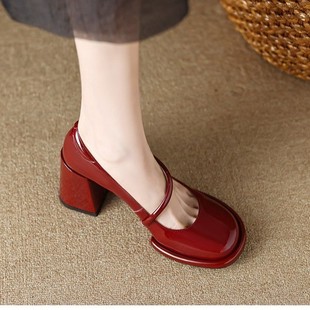Women's chunky heel Mary Jane shoes 2024 Spring French retro round toe patent leather low-cut strap uniform leather shoes for women