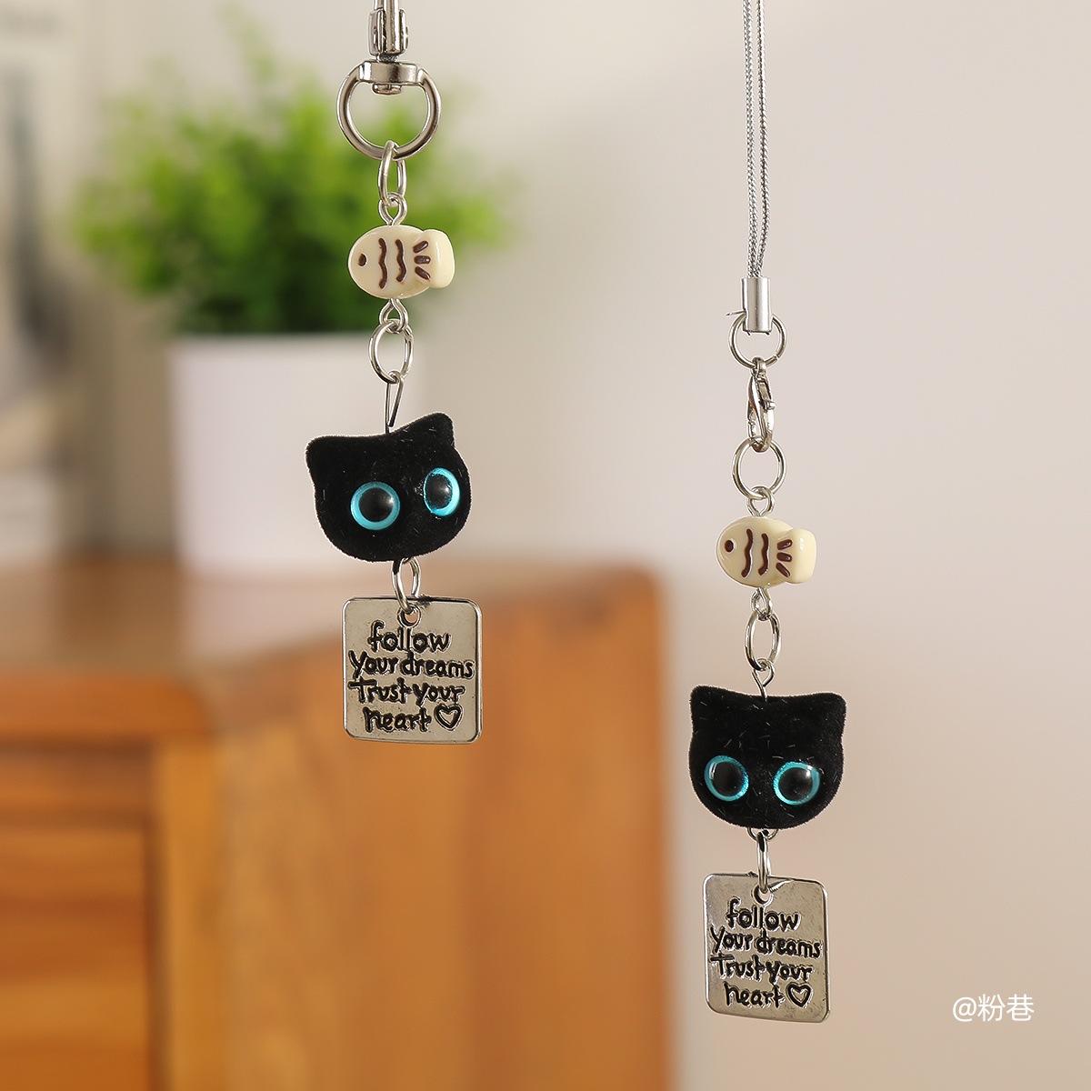 【Black Cat Loves Fish】Flocked Big-Eyed Black Cat Keychain Cartoon Phone Chain Little Black Cat Pendant