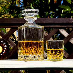 Czech high quality crystal glass wine bottle personalized decanter household sealed foreign wine bottle with lid single pack