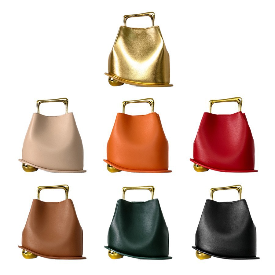 Cross-border luxury metal irregular bucket bag, 2026 new style, women's clutch, textured shoulder bag/crossbody bag