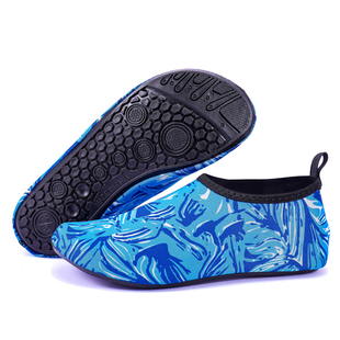Wading Beach Shoes Men's and Women's Tracing Shoes Diving Equipment Snorkeling Shoes Barefoot Non-slip Anti-cut Swimming Children's Shoes and Socks