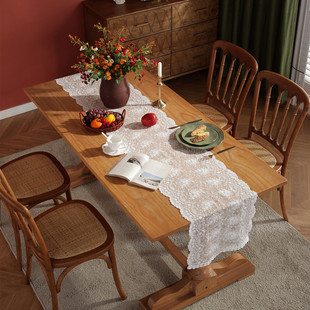 French romantic white symmetrical lace embroidered lace table runner cover towel wedding decoration one-piece delivery
