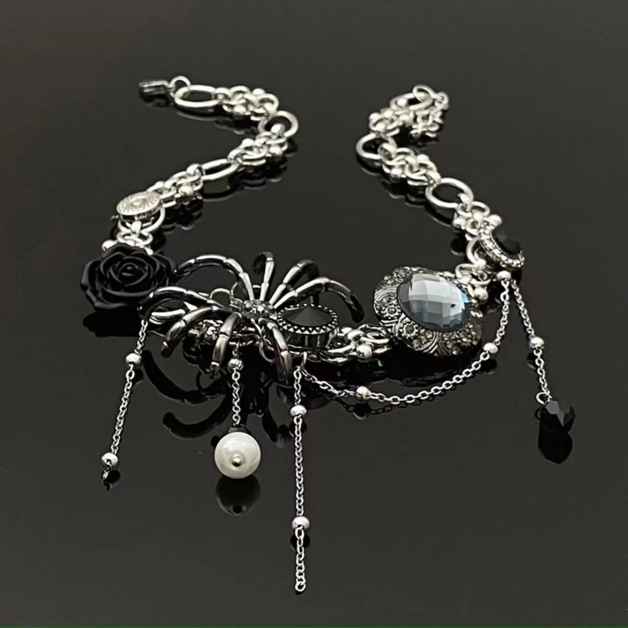 Spider button rose tassel necklace niche heavy industry punk design sweet cool fashion all-match clavicle chain