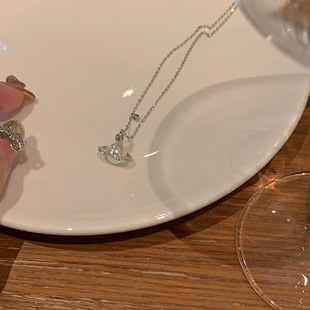 Imitation Pearl Planet Necklace Light Luxury ins Niche Design Sense 2022 New Women's Collarbone Chain Pendant Necklace