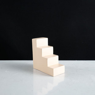 Modern Simple Creative Geometric Solid Resin Decoration Model House Sales Office Home Soft Decoration Art Decoration