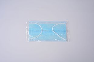 Factory in stock wholesale disposable black flat mouth mask monolithic packaging student office worker dust mask